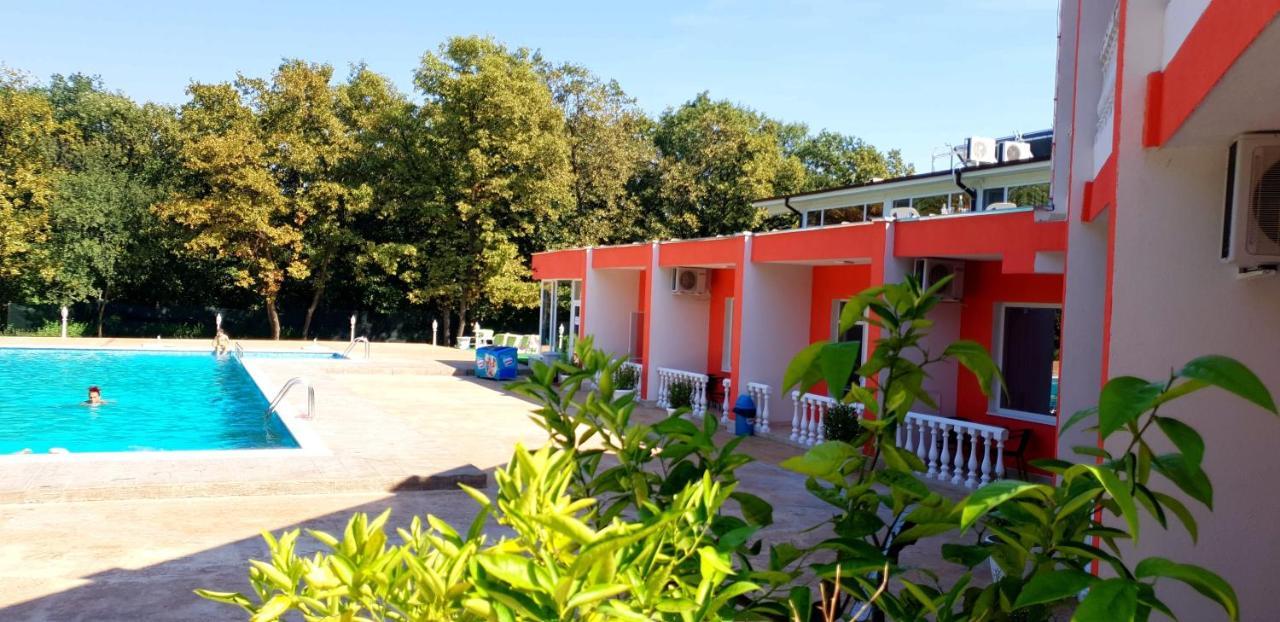 Hotel Afrodita Dimitrovgrad Bg Экстерьер фото