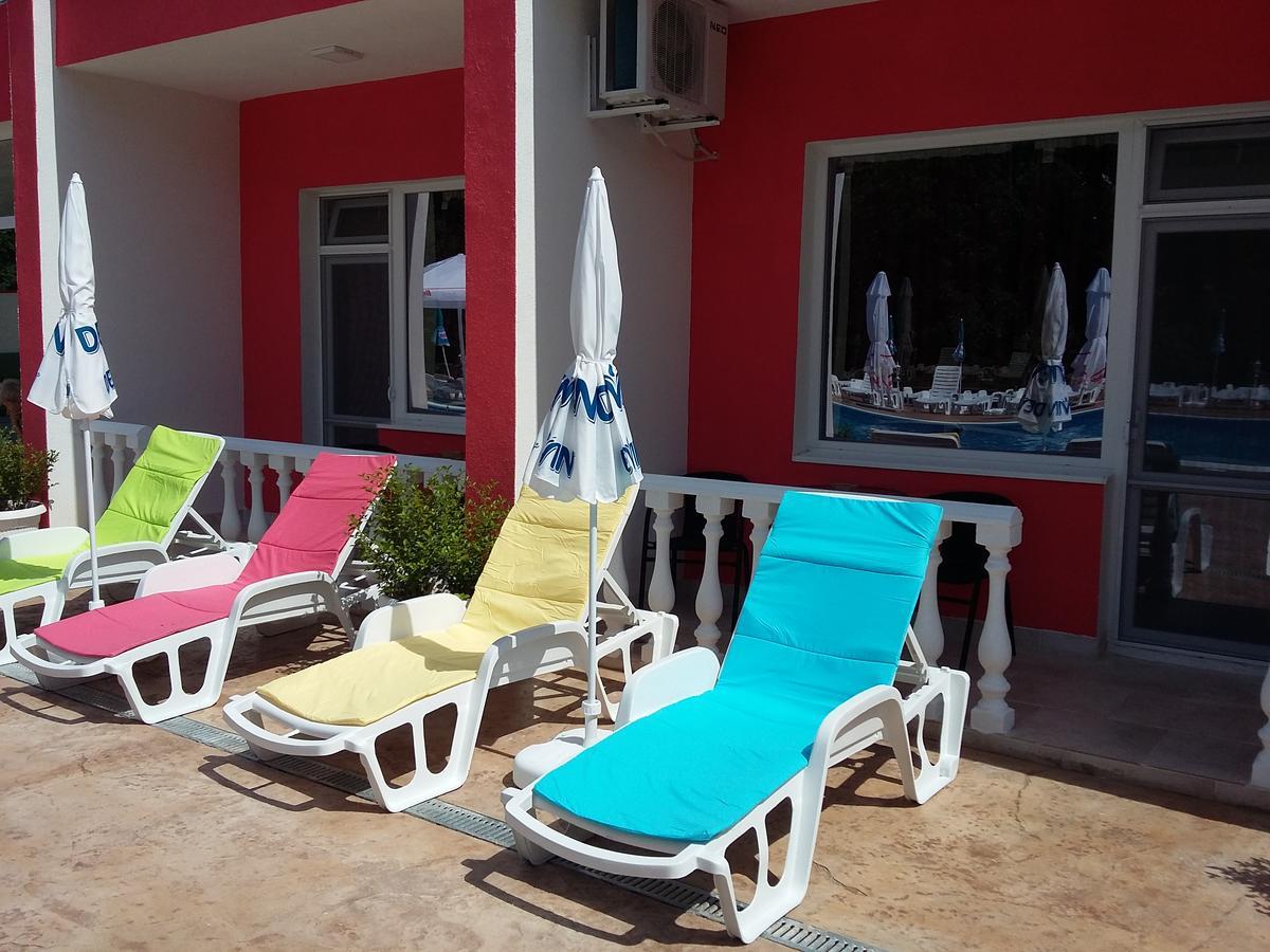 Hotel Afrodita Dimitrovgrad Bg Экстерьер фото