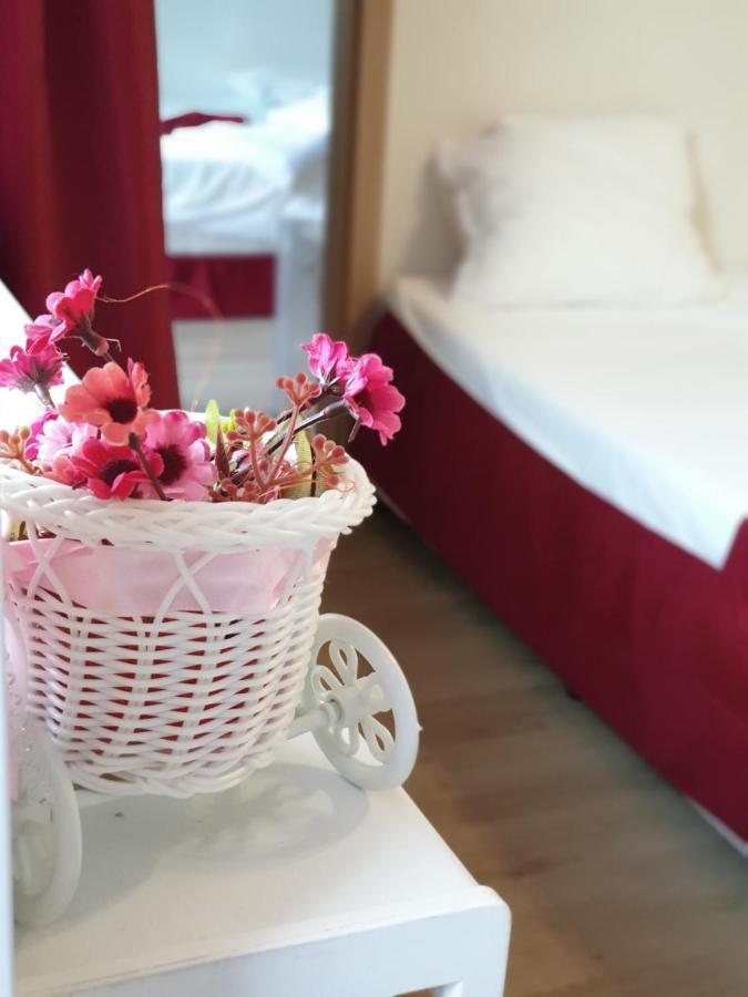 Hotel Afrodita Dimitrovgrad Bg Экстерьер фото